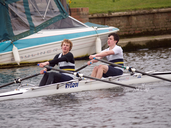 Burway rowing race head division 3 on thames